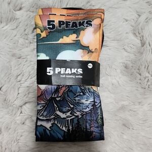 NWT 5 Peaks Trail Running Series Socks